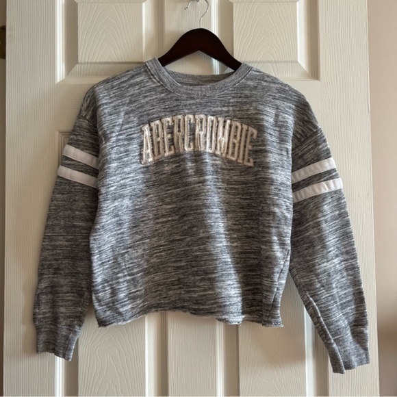 [BUNDLE OF 4] Abercrombie Kids Crewneck, Long-Sleeve Shirt & T-Shirts - Sz 13/14 - Picture 2 of 14